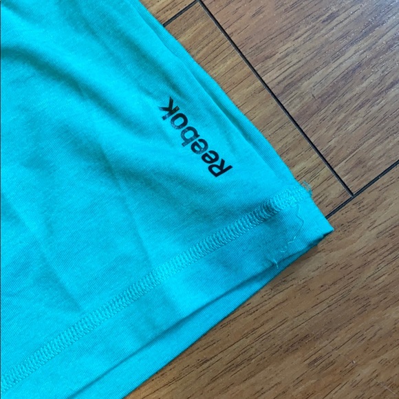 Reebok longsleeve - Picture 2 of 4